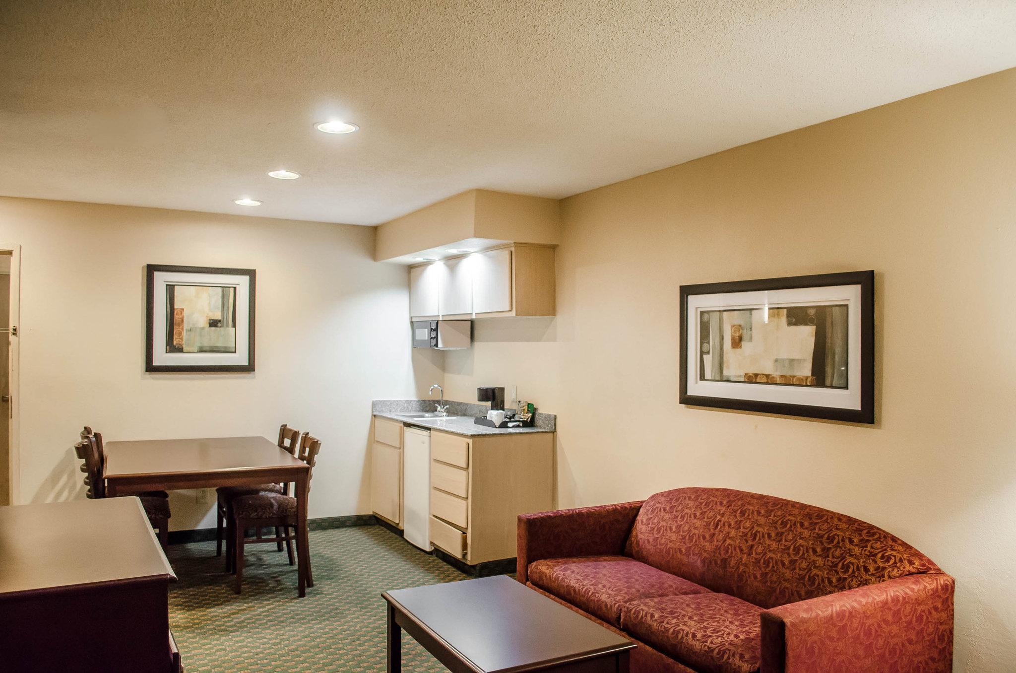 Quality Inn & Suites At Airport Blvd I-65 Mobile Exteriér fotografie