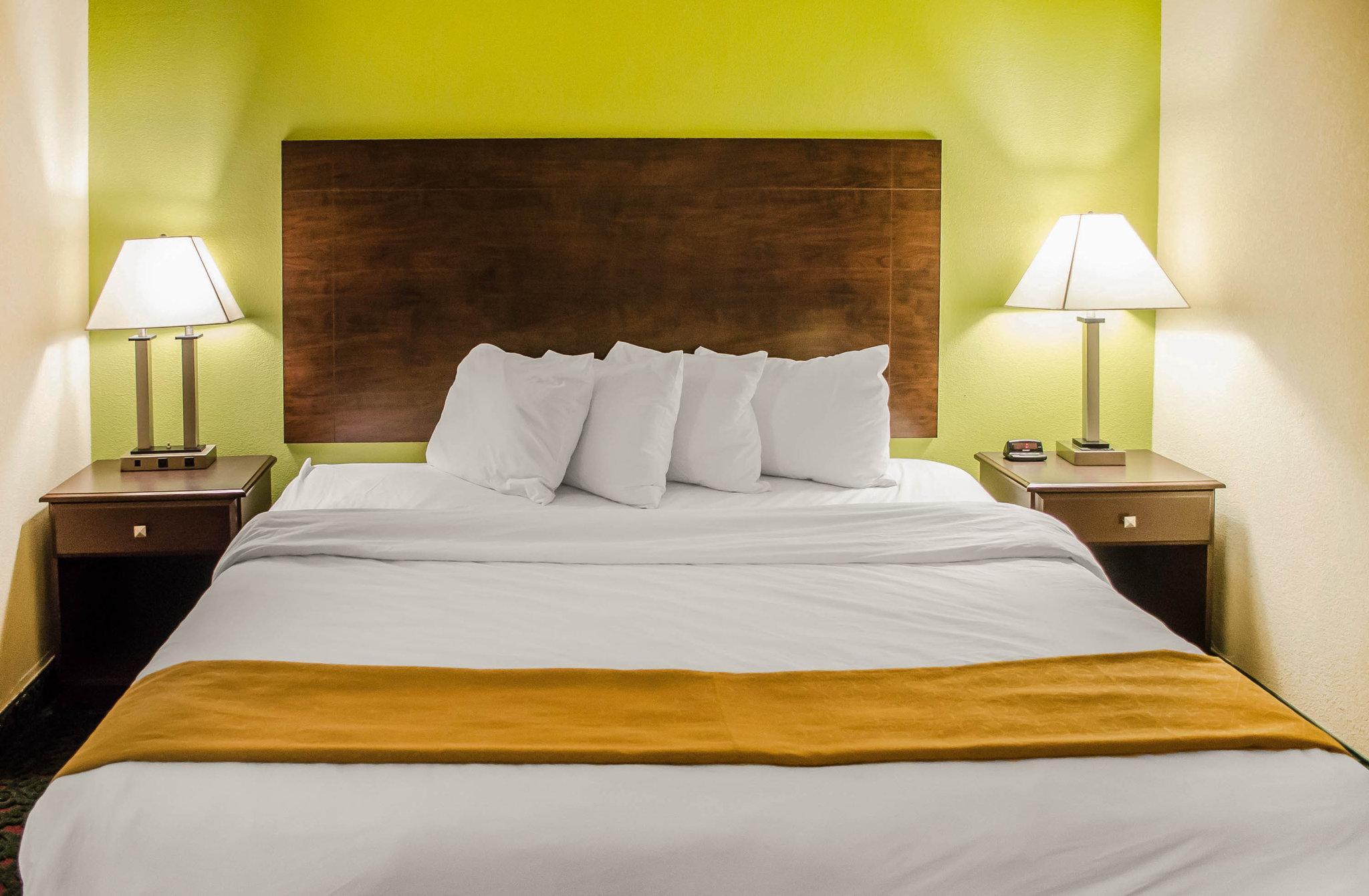 Quality Inn & Suites At Airport Blvd I-65 Mobile Exteriér fotografie