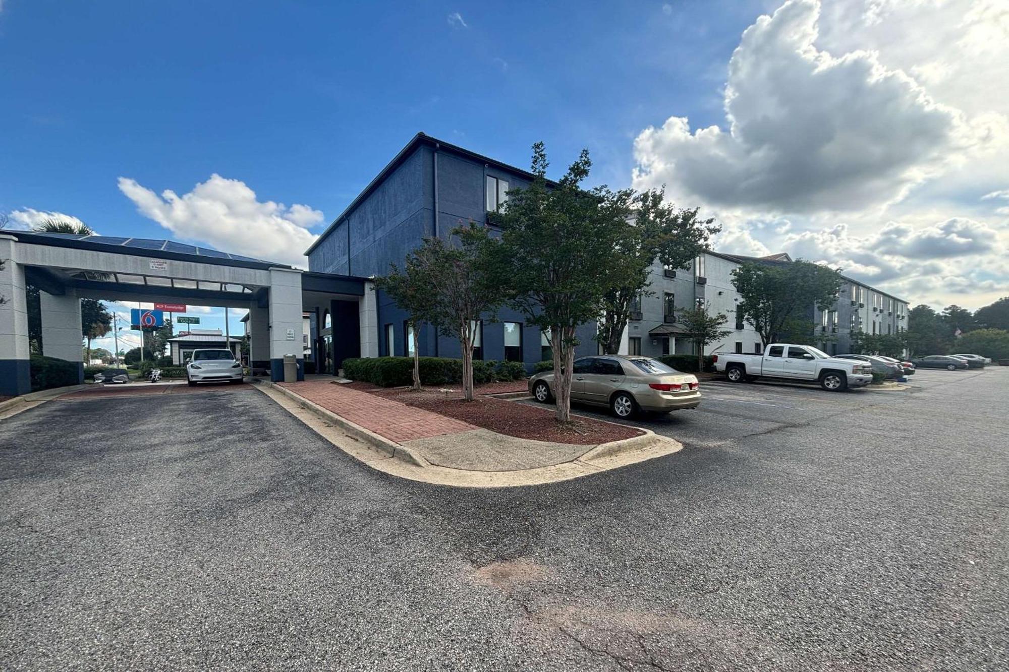 Quality Inn & Suites At Airport Blvd I-65 Mobile Exteriér fotografie